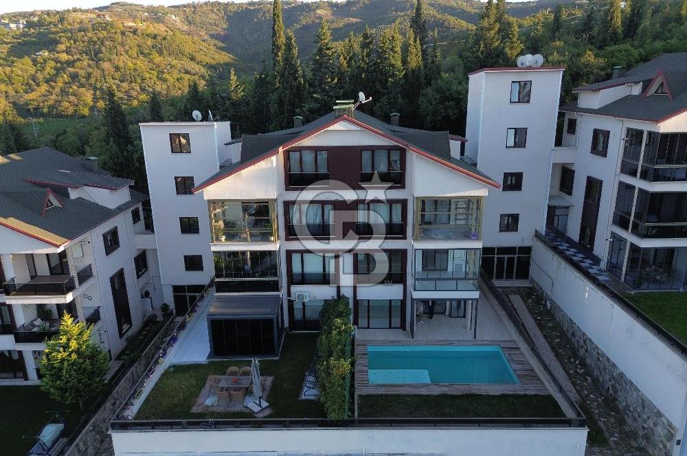 CB ENVOY'dan Karamürsel'de Havuzlu Bahçeli Dubleks Satılık Daire