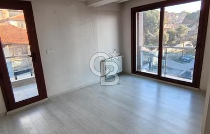 Bayraklı Emek’te Anadolu Caddesi Üzeri 3+1 | Krediye Uygun | Sahile 300 m