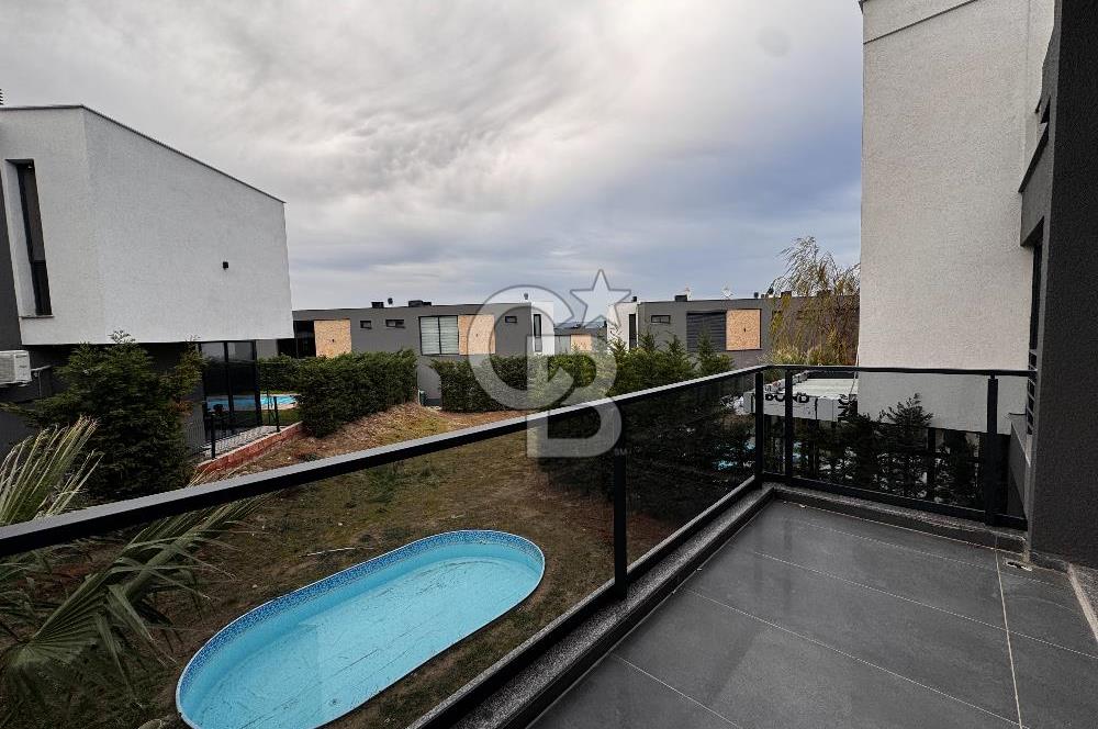 Çanakkale Güzelyalı Mandarin Terrace’da Satılık 4+1 Villa