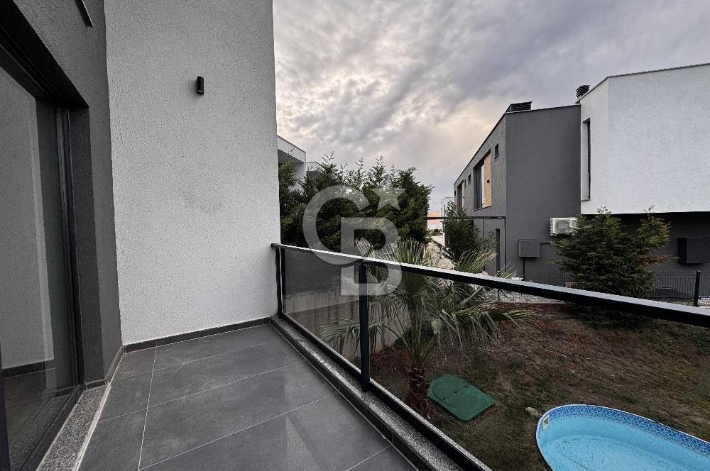 Çanakkale Güzelyalı Mandarin Terrace’da Satılık 4+1 Villa