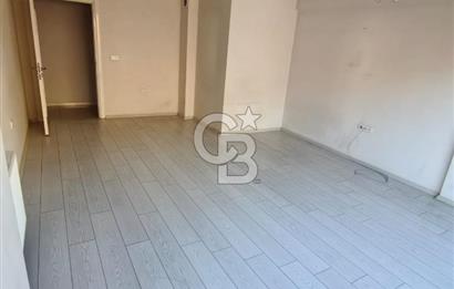 Bayraklı Emek’te Anadolu Caddesi Üzeri 3+1 | Krediye Uygun | Sahile 300 m