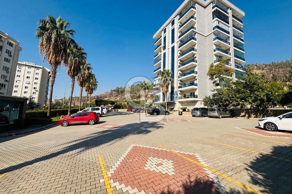 MUSELAND-KARŞIYAKA ZÜBEYDE HANIM MAH. HAVUZLU 3+1 SATILIK DAİRE