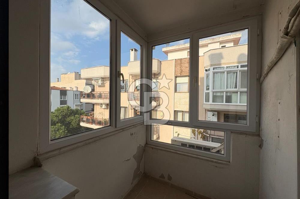 Bostanlı Tramvay Yolunda Geniş Balkonlu Kiralık 3+1 Ofis