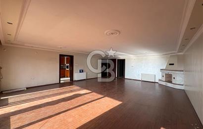 Bostanlı Tramvay Yolunda Geniş Balkonlu Kiralık 3+1 Ofis