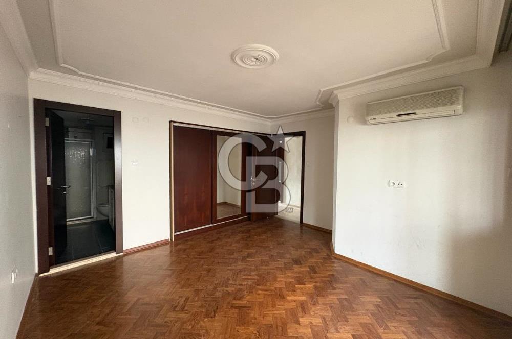 Bostanlı Tramvay Yolunda Geniş Balkonlu Kiralık 3+1 Ofis