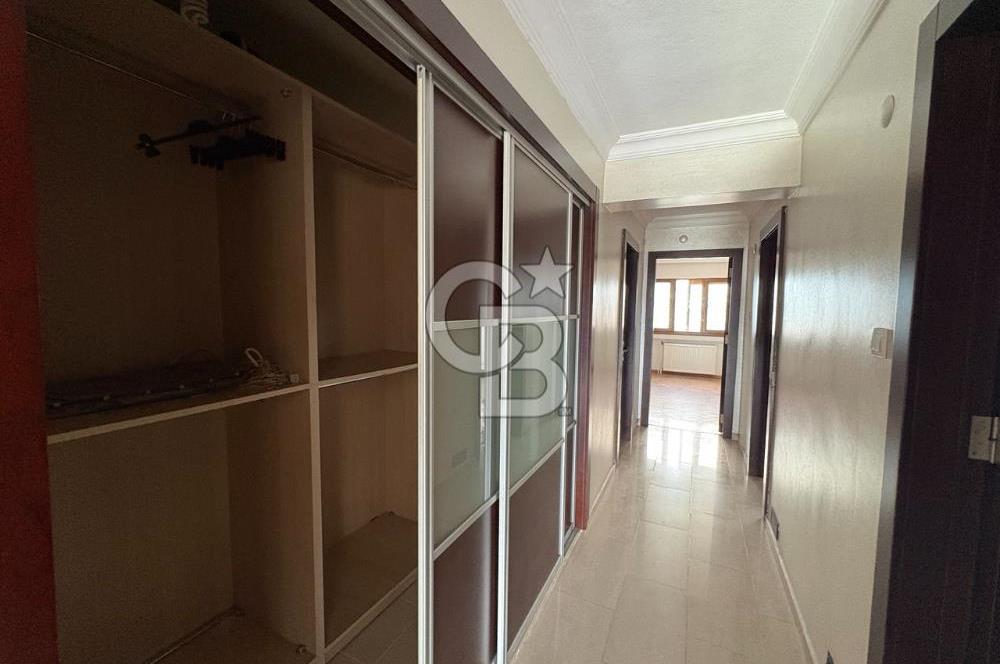 Bostanlı Tramvay Yolunda Geniş Balkonlu Kiralık 3+1 Ofis