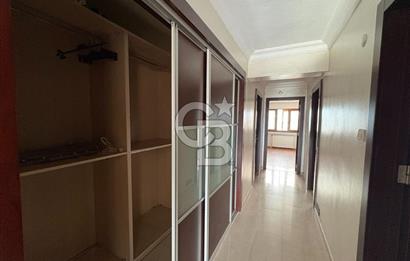 Bostanlı Tramvay Yolunda Geniş Balkonlu Kiralık 3+1 Ofis