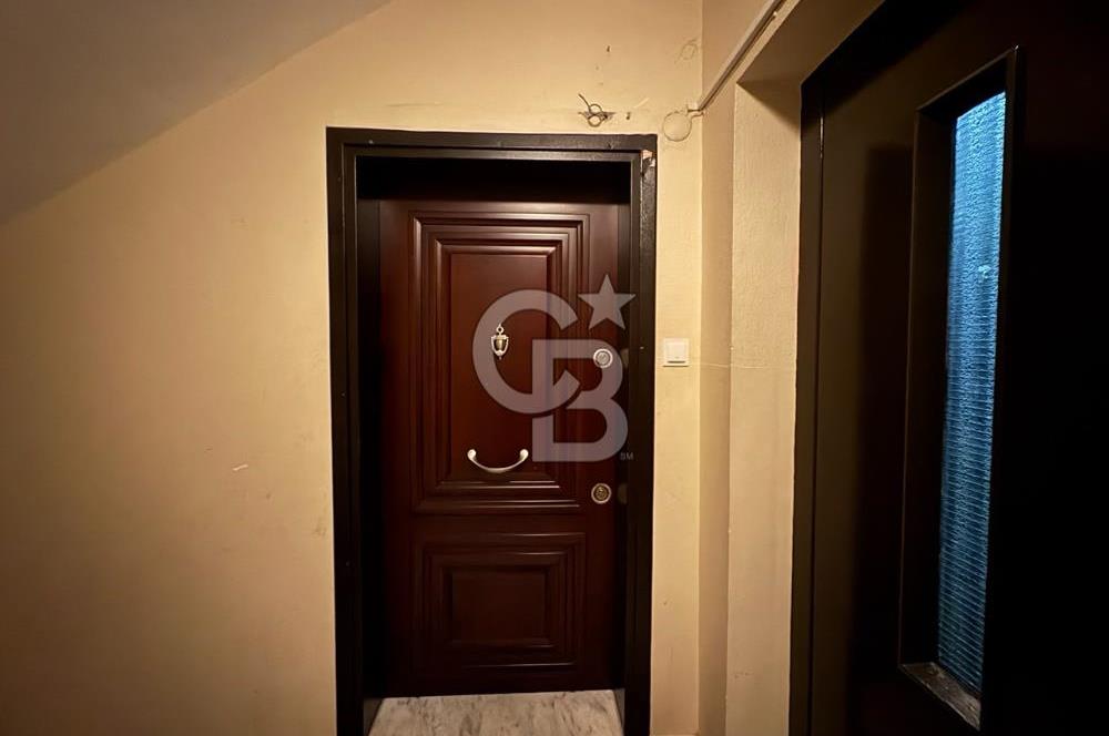 Bostanlı Tramvay Yolunda Geniş Balkonlu Kiralık 3+1 Ofis