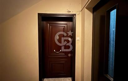 Bostanlı Tramvay Yolunda Geniş Balkonlu Kiralık 3+1 Ofis