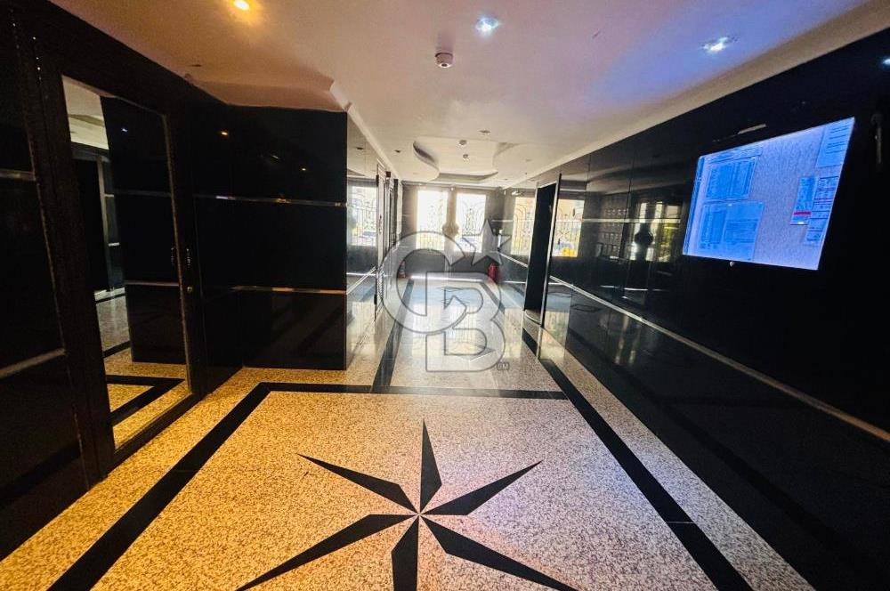 MUSELAND-KARŞIYAKA ZÜBEYDE HANIM MAH. HAVUZLU 3+1 SATILIK DAİRE