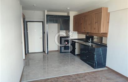 ANKARA SARAYCIKTA BULVARA CEPHE ARA KAT SATILIK 1+1 DAİRE