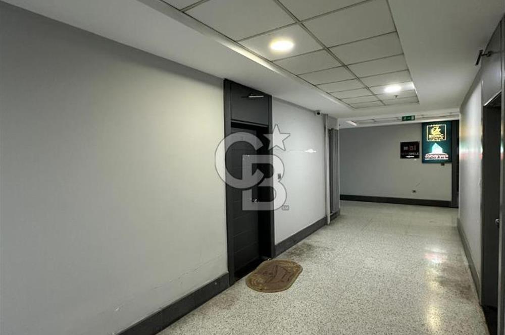 ESENYURT ŞELALE PLAZA' DA SATILIK 150 M2 (4+1) OFİS 