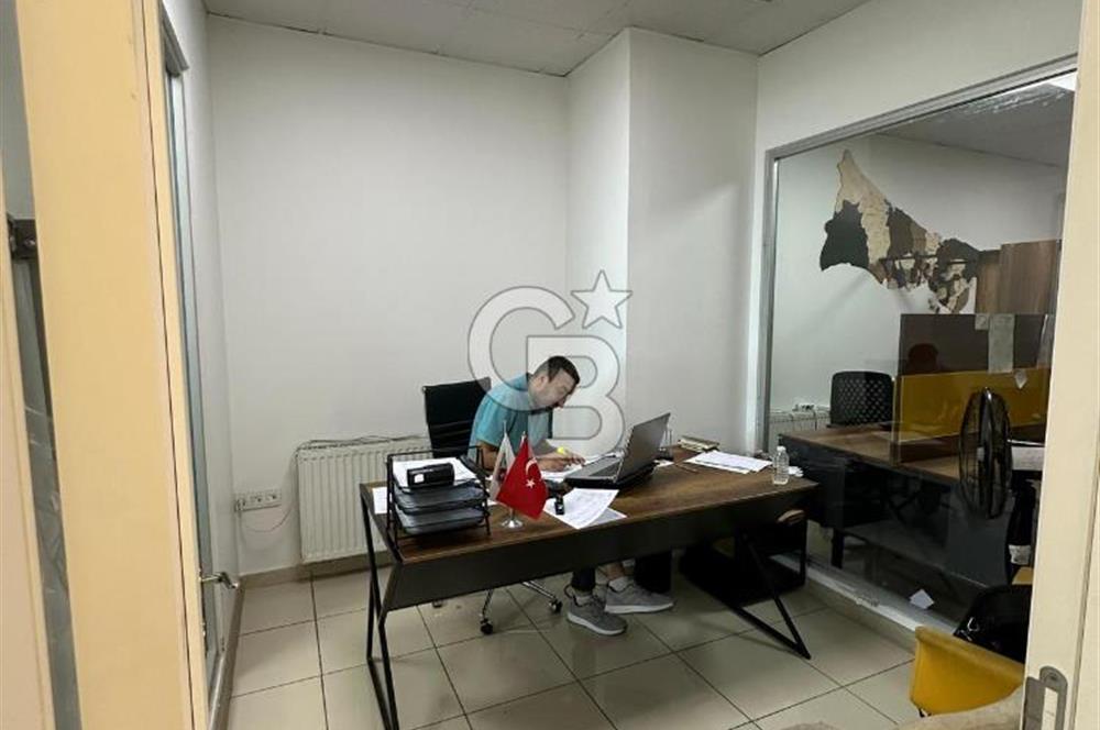 ESENYURT ŞELALE PLAZA' DA SATILIK 150 M2 (4+1) OFİS 