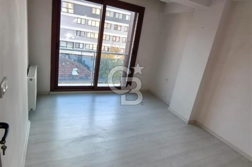 Bayraklı Emek’te Anadolu Caddesi Üzeri 3+1 | Krediye Uygun | Sahile 300 m