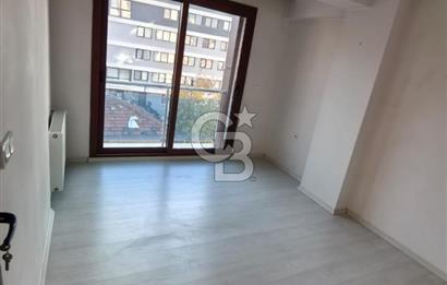 Bayraklı Emek’te Anadolu Caddesi Üzeri 3+1 | Krediye Uygun | Sahile 300 m