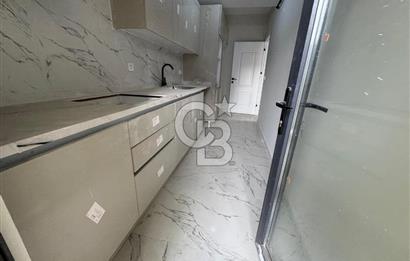 Sancaktepe Sultangazi Caddesinde Kapalı Otoparklı 2+1 Satılık