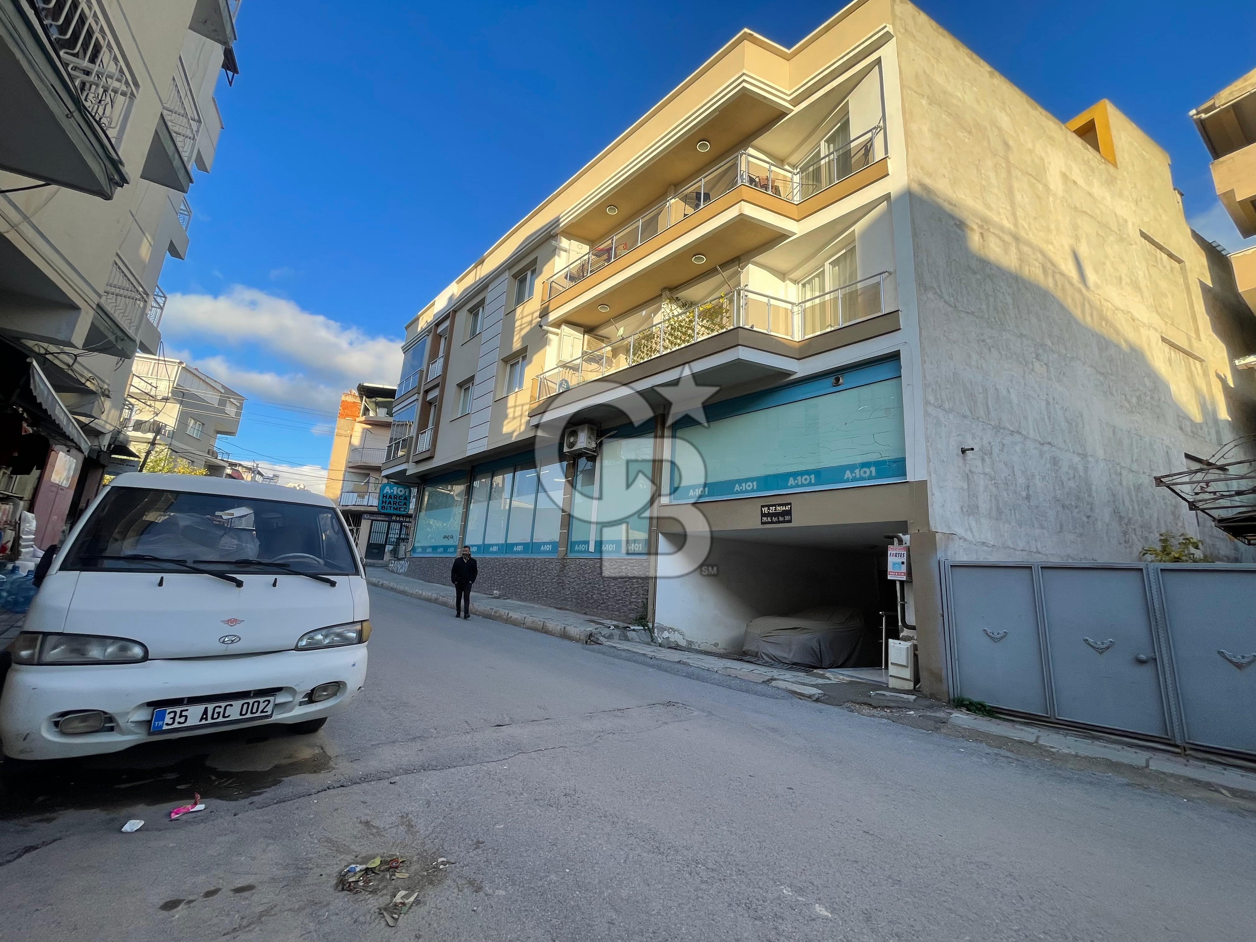 Bayraklı Yamanlar'da satılık 2+1 daire