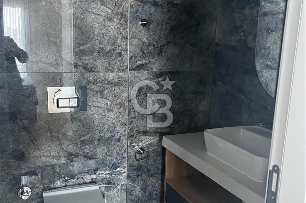 Karaburun Mordoğan Merkez'de Denize Sıfır 2+1 Daire