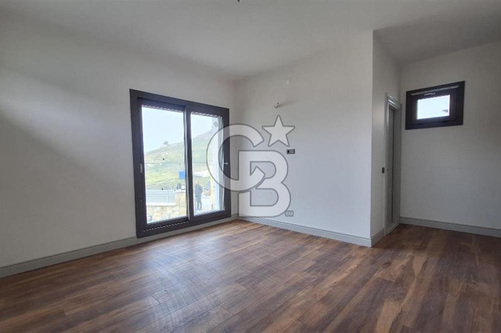 İZMİR FOÇA BAĞARASI KAZIM DİRİK SATILIK ULTRA LÜKS VİLLA 5+1