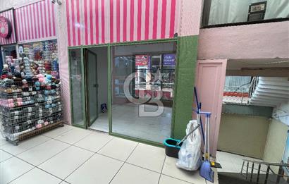 Üsküdar Merkez de Eser Çarşısı İçinde 10 m2 Boş Dükkan
