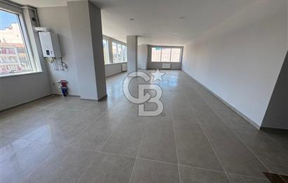 Sultanbeyli Merkezde Fatih Bulvarına Cephe Kiralık Ofisler