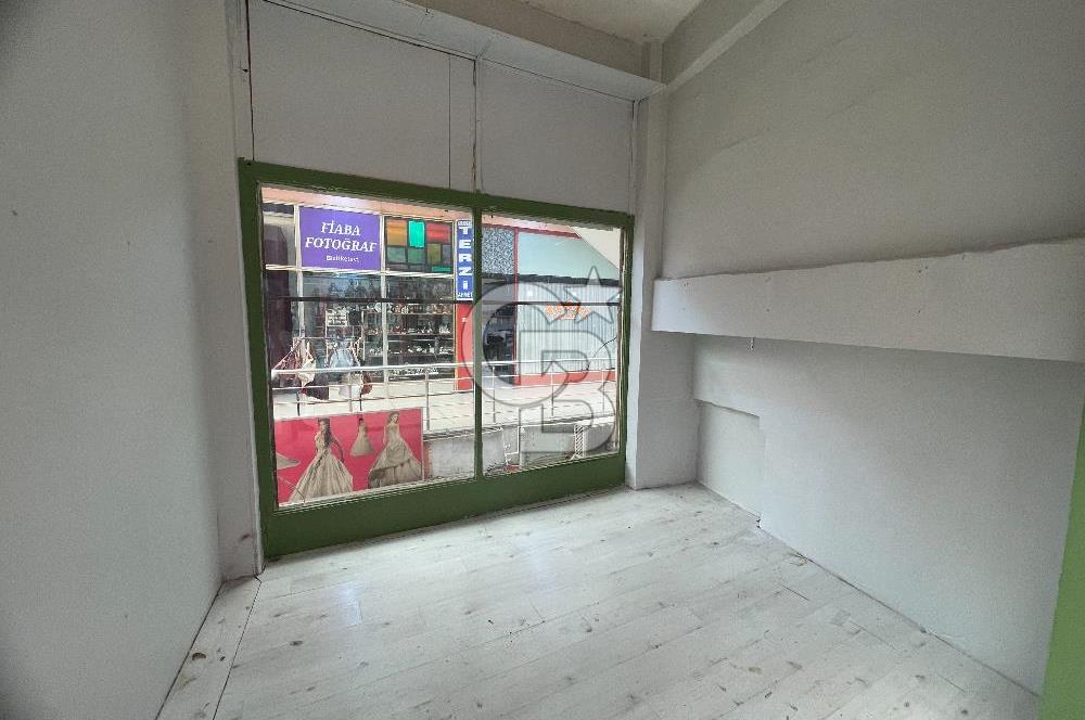 Üsküdar Merkez de Eser Çarşısı İçinde 10 m2 Boş Dükkan