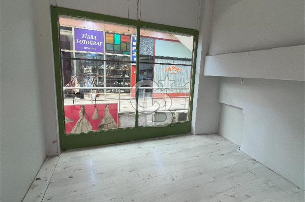 Üsküdar Merkez de Eser Çarşısı İçinde 10 m2 Boş Dükkan