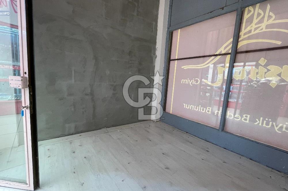 Üsküdar Merkez de Eser Çarşısı İçinde 10 m2 Boş Dükkan