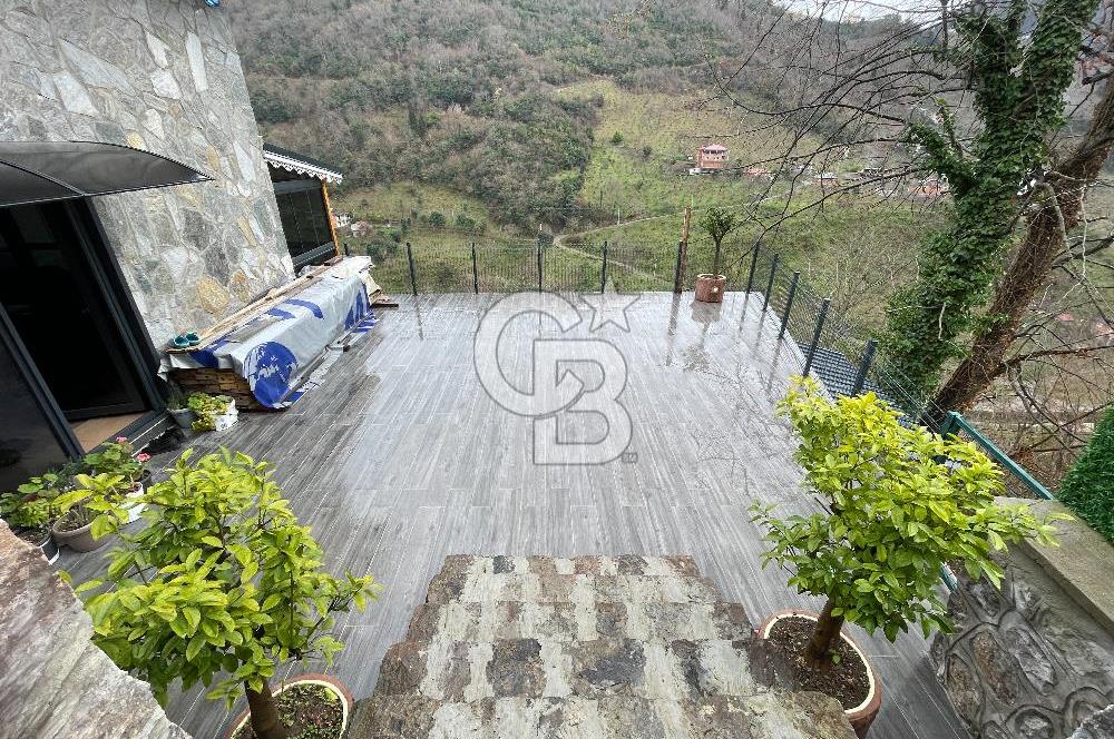 TRABZON YOMRA'DA DOĞAYLA İÇ İÇE SATILIK MÜSTAKİL EV