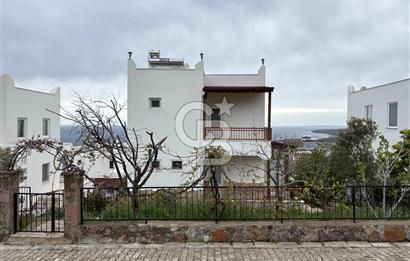 ÇANAKKALE AYVACIK DA FULL DENİZ MANZARALI SİTE İÇİ 3+2 YAZLIK