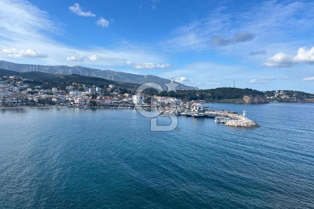 Karaburun Mordoğan Merkez'de Denize Sıfır 2+1 Daire