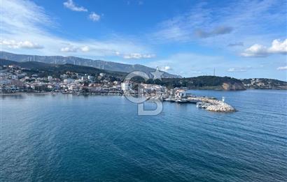 Karaburun Mordoğan Merkez'de Denize Sıfır 2+1 Daire