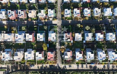 ÇANAKKALE AYVACIK DA FULL DENİZ MANZARALI SİTE İÇİ 3+2 YAZLIK