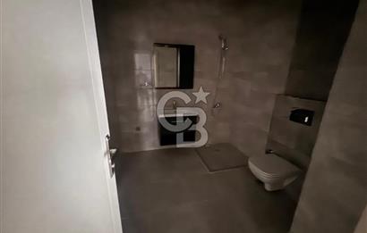 Sultanbeyli Merkezde Fatih Bulvarında Kiralık İş Yeri