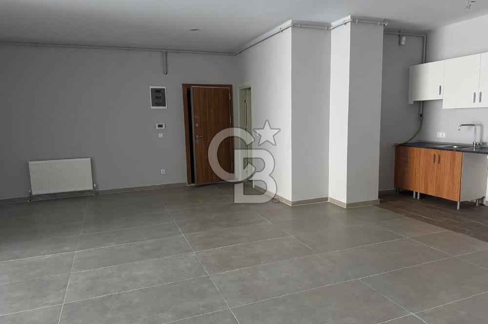 Sultanbeyli Merkezde Fatih Bulvarında Kiralık İş Yeri