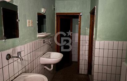 ÇANAKKALE LAPSEKİDE BOĞAZ MANZARALI KİRALIK İŞYERİ