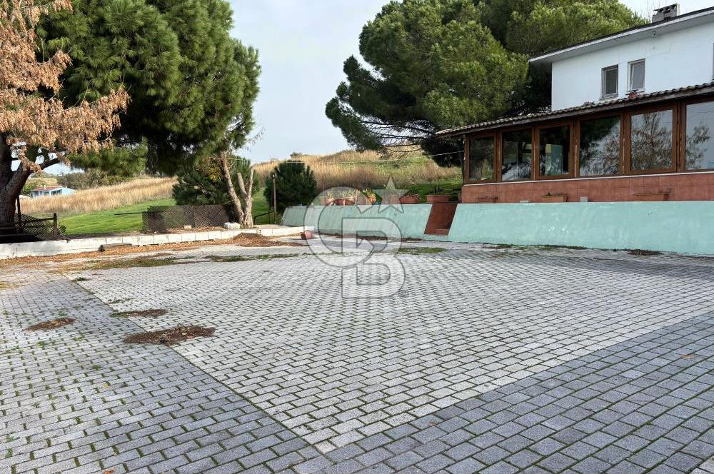 ÇANAKKALE LAPSEKİDE BOĞAZ MANZARALI KİRALIK İŞYERİ