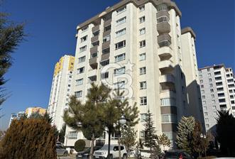 Kıyıbirlik Sitesi’nde 3+1 yenilenmiş daire - 2 - 327693