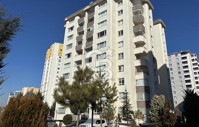 Kıyıbirlik Sitesi’nde 3+1 yenilenmiş daire