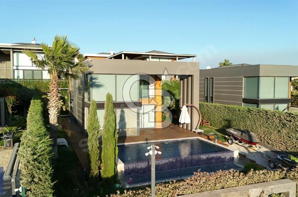 ÇEŞME DALYAN 4+2 TRİPLEKS HAVUZLU ULTRA LÜKS SATILIK VİLLA