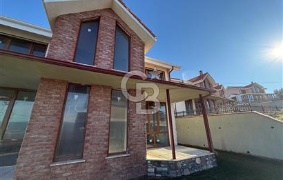 BURHANİYE DUTLUCA SATILIK VİLLA