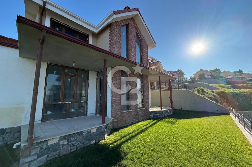 BURHANİYE DUTLUCA SATILIK VİLLA