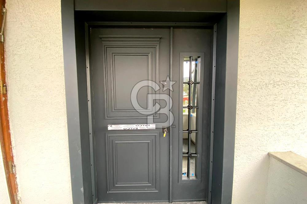 GÖLCÜK İHSANİYE'DE DENİZ MANZARALI MÜSTAKİL KİRALIK TRİPLEKS