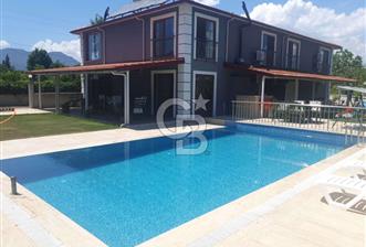 TEK VİLLA FİYATINA İKİ LÜKS VİLLA!! HUZUR, KONFOR VE İYİ KONUM!! - 1 - 327807