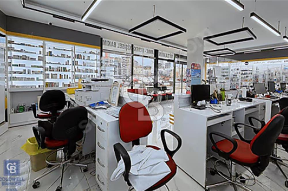 E5 Üzerinde FSM & Yeditepe Hastaneleri Yanı Satılık Ticari Bina