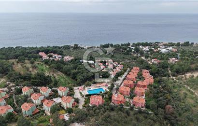 EZİNE TAVAKLI İSKELESİ, HAVUZLU SİTEDE 4+1 EŞYALI SATILIK YAZLIK