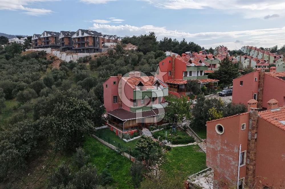 EZİNE TAVAKLI İSKELESİ, HAVUZLU SİTEDE 4+1 EŞYALI SATILIK YAZLIK