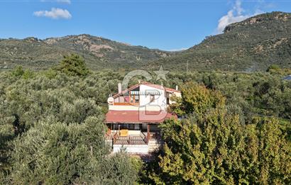 AYVACIK AHMETÇE EŞSİZ KONUMDA DENİZE 40 MT SATILIK VİLLA & ARAZİ