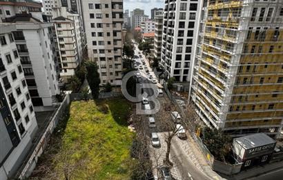 Kadıköy Suadiye Mahallesi Kiralık Kapalı Otoparklı 3+1 Daire