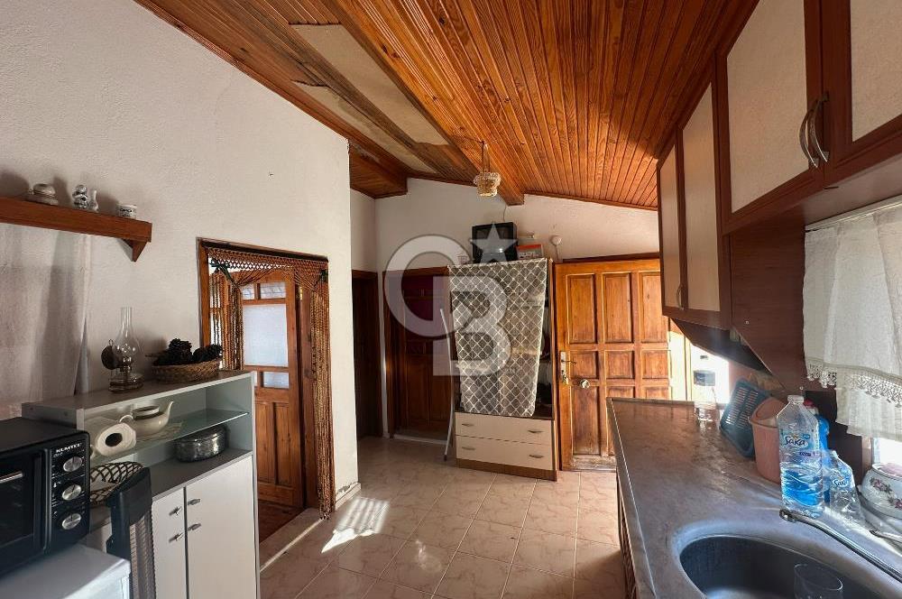 AYVACIK AHMETÇE EŞSİZ KONUMDA DENİZE 40 MT SATILIK VİLLA & ARAZİ